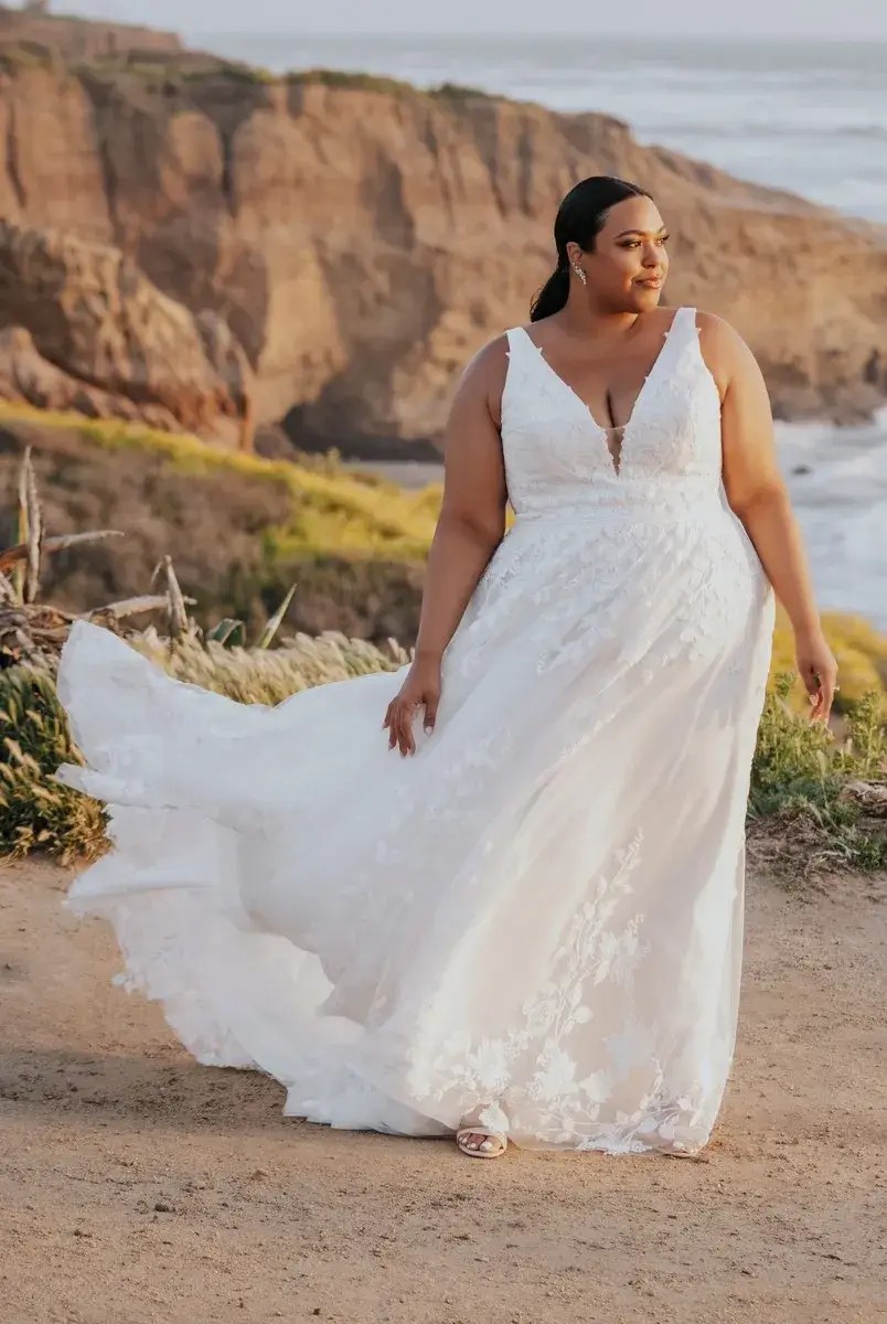 Allure Plus Size Trunk Show