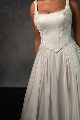 Essense of Australia Style #D4290 #2 Ivory thumbnail