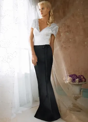 Alvina Valenta Style #9629 #0 default Black/Ivory thumbnail