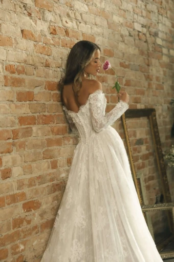 Maggie Sottero Style #KITARO SLEEVELESS #3 thumbnail