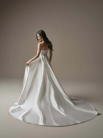 Maggie Sottero Style #LAURIE NO PLUNGE #1 thumbnail